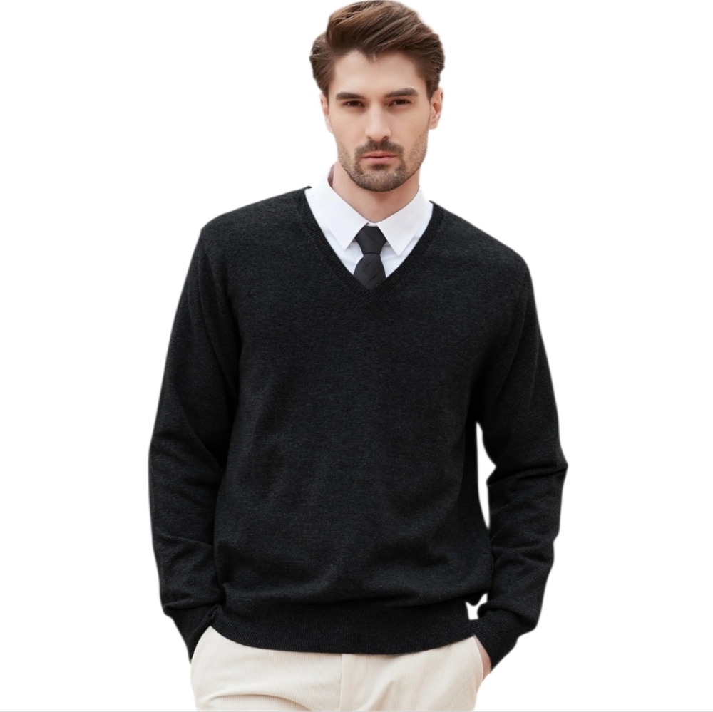 Kallspin Wool and Cashmere Blend‎ V-Neck Sweater in Black Size XXL